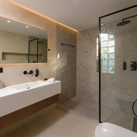 Odeum Luxury Living Villa